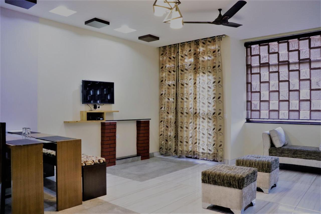 Wildleaf Kasauli Valley Homz Bed & Breakfast ภายนอก รูปภาพ