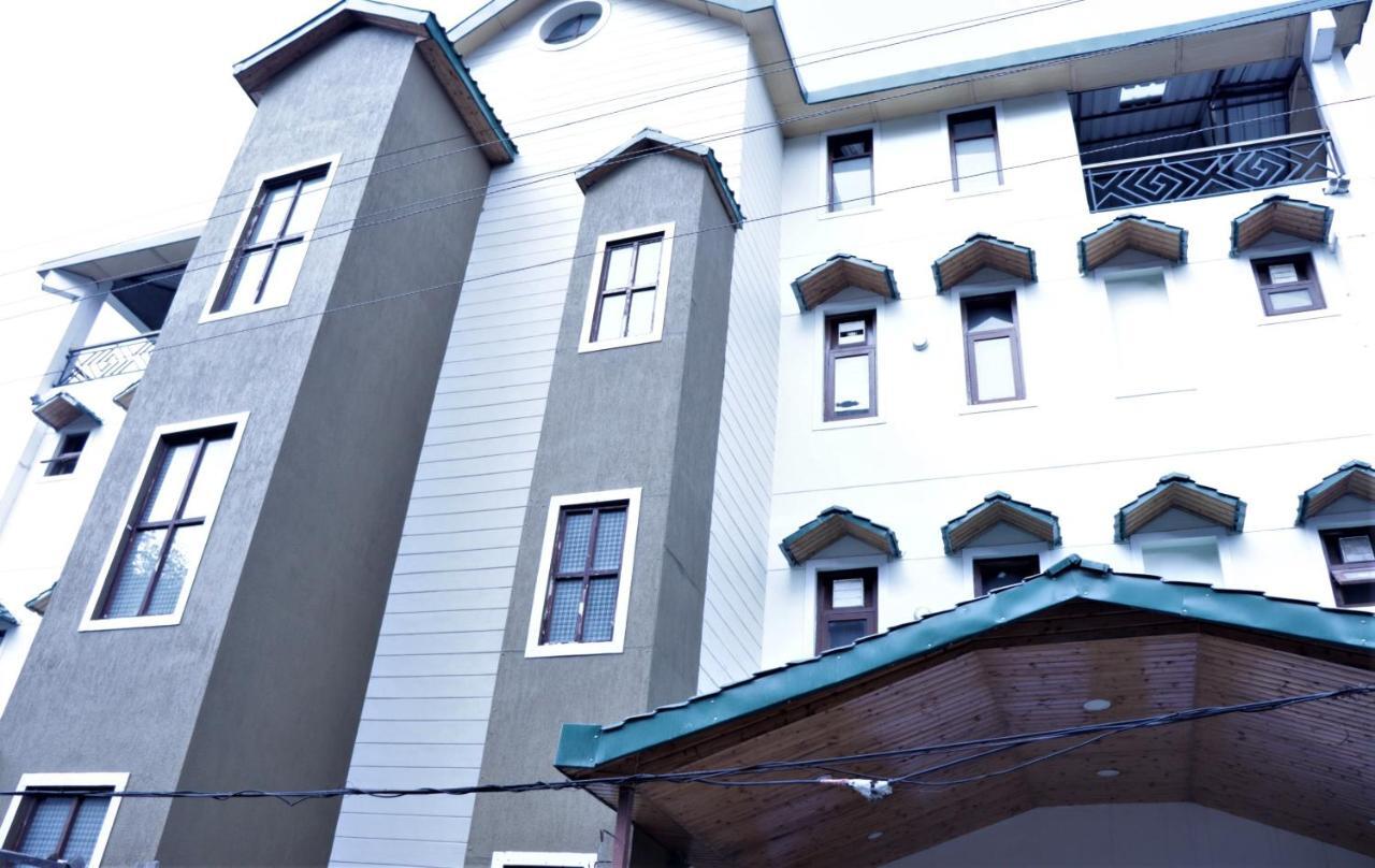 Wildleaf Kasauli Valley Homz Bed & Breakfast ภายนอก รูปภาพ