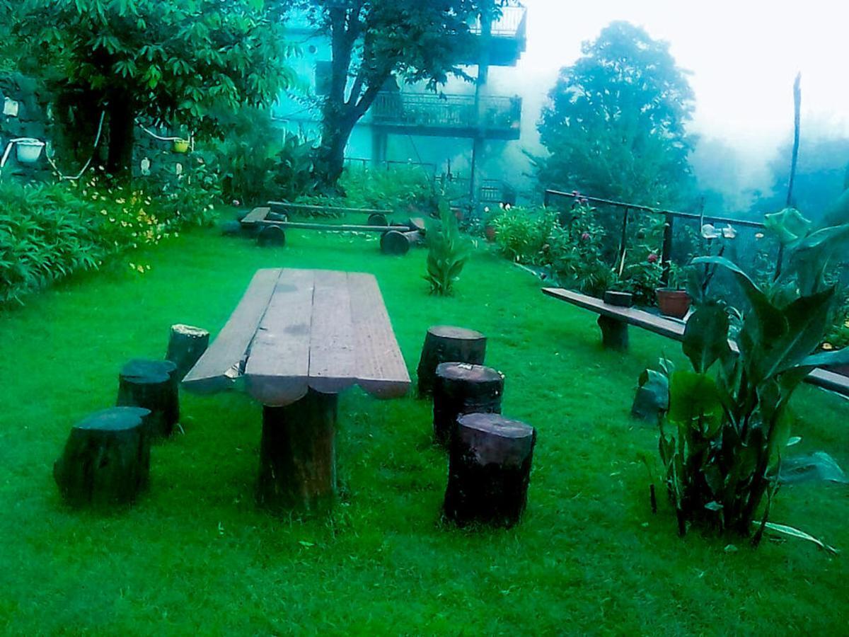 Wildleaf Kasauli Valley Homz Bed & Breakfast ภายนอก รูปภาพ